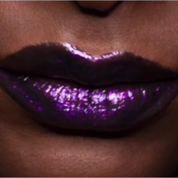 Cosmetics by Glam Angel - Lipgloss & Eyeshadow Set. - Picture 6 of 7